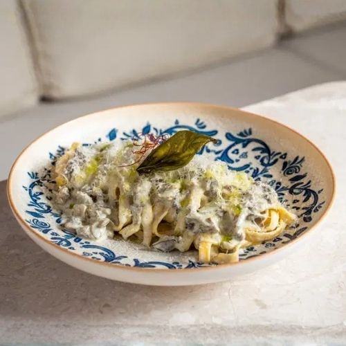 Fettuccine Alfredo Mantarlı
